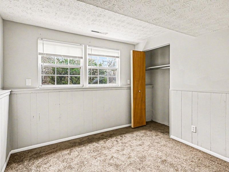 5290 Quincy Drive, Columbus, OH 43232 Photo 16