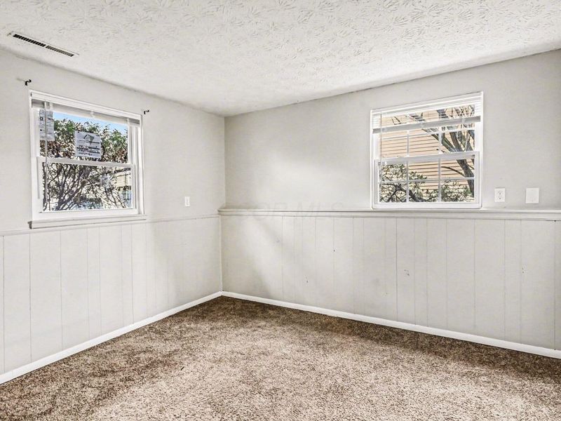 5290 Quincy Drive, Columbus, OH 43232 Photo 17