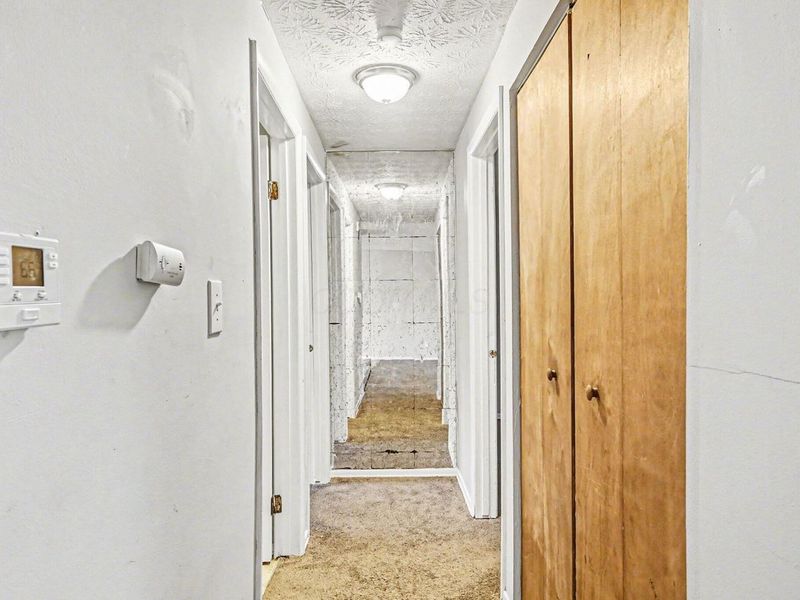 5290 Quincy Drive, Columbus, OH 43232 Photo 19