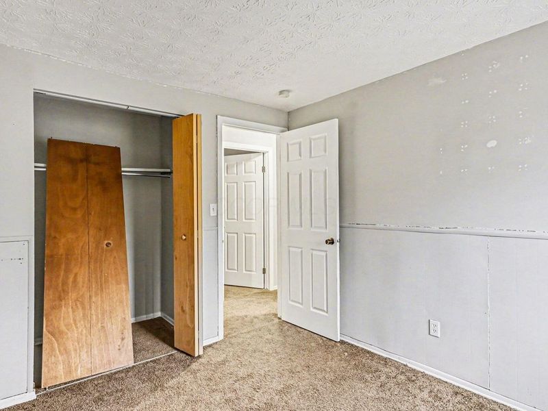 5290 Quincy Drive, Columbus, OH 43232 Photo 22