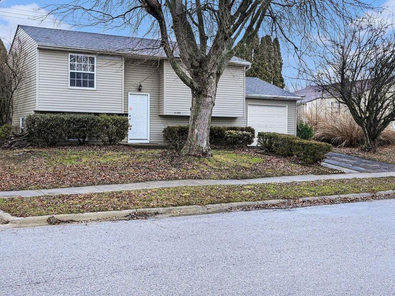 5290 Quincy Drive, Columbus, OH 43232 Photo 3