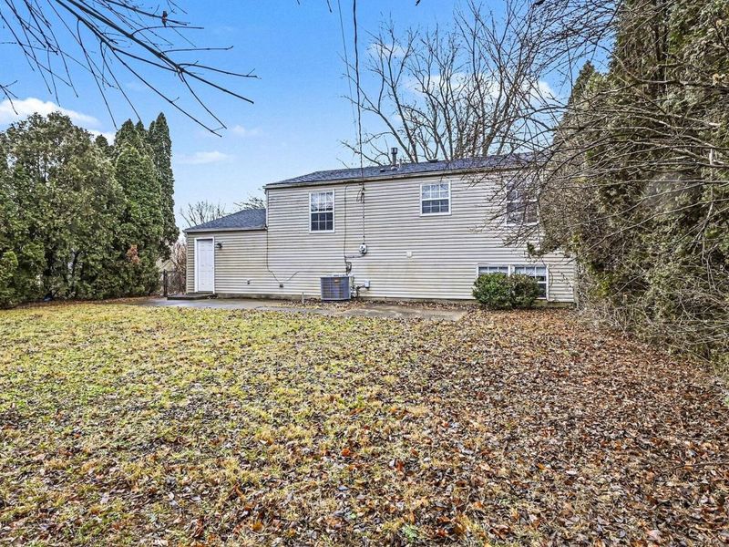 5290 Quincy Drive, Columbus, OH 43232 Photo 32