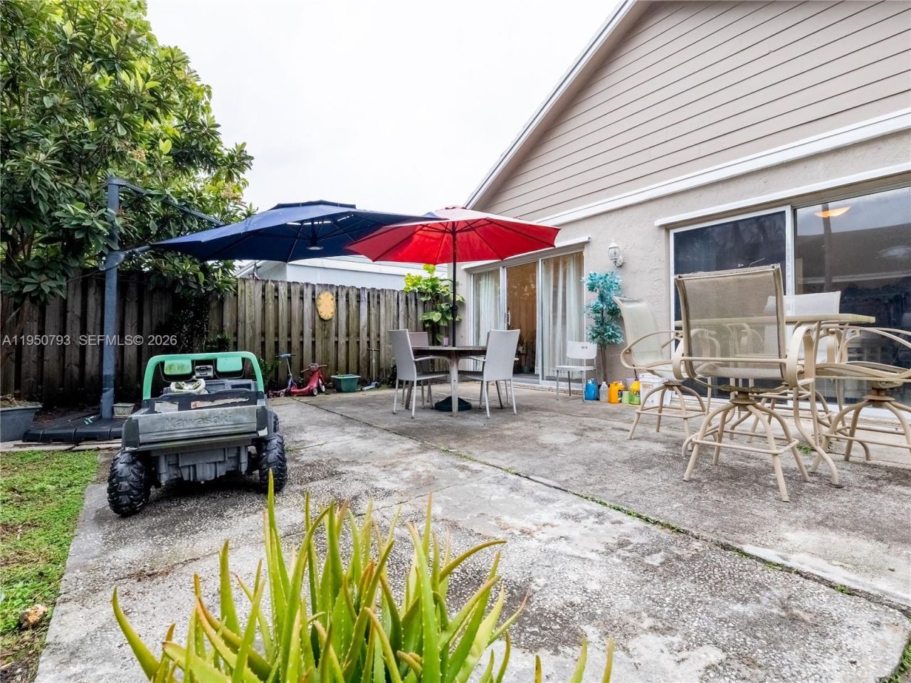 206 SW 159th Way, Sunrise, FL 33326 Photo