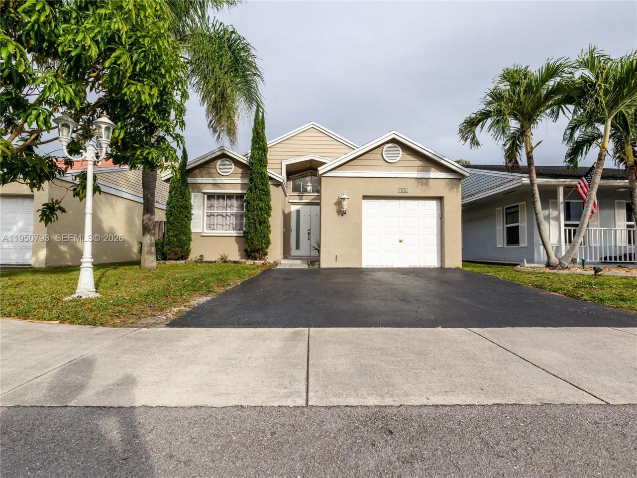 206 SW 159th Way , Sunrise, FL 33326 Photo