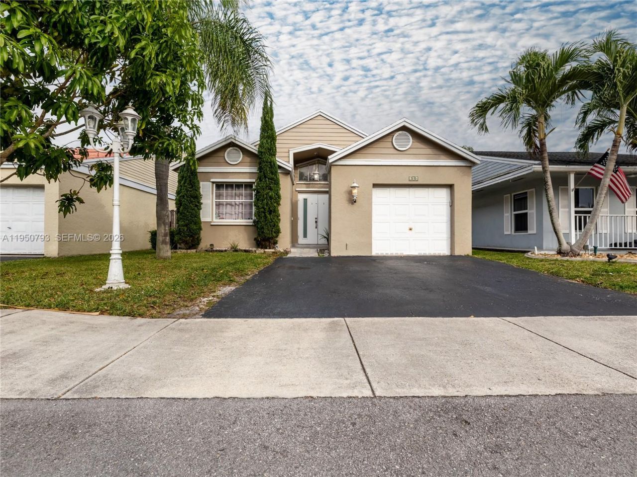 206 SW 159th Way, Sunrise, FL 33326 Photo