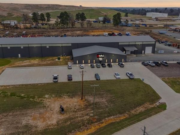 853 Marvin A Smith, Kilgore, TX 75662