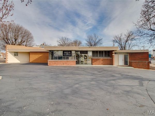 344 W Saint Louis Avenue, East Alton, IL 62024