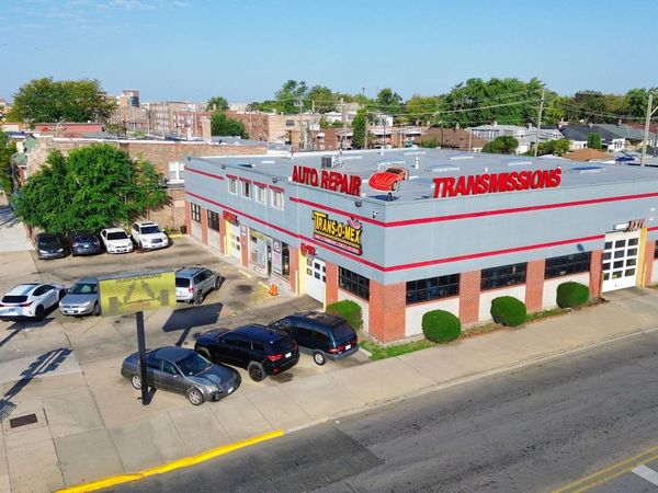 5000 W Cermak Road W, Cicero, IL 60804