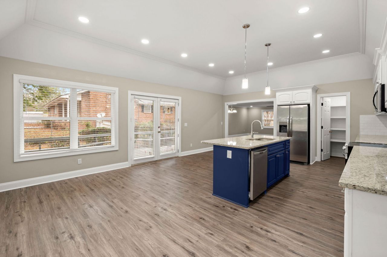 1425 Sunset Street Photo 18