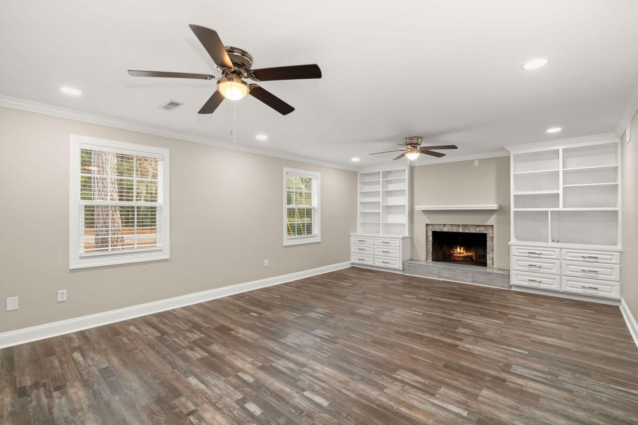 1425 Sunset Street Photo 21