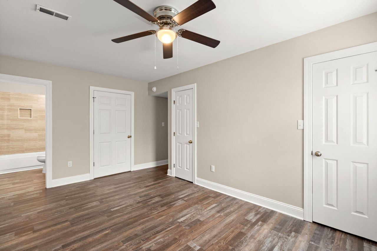 1425 Sunset Street Photo 25