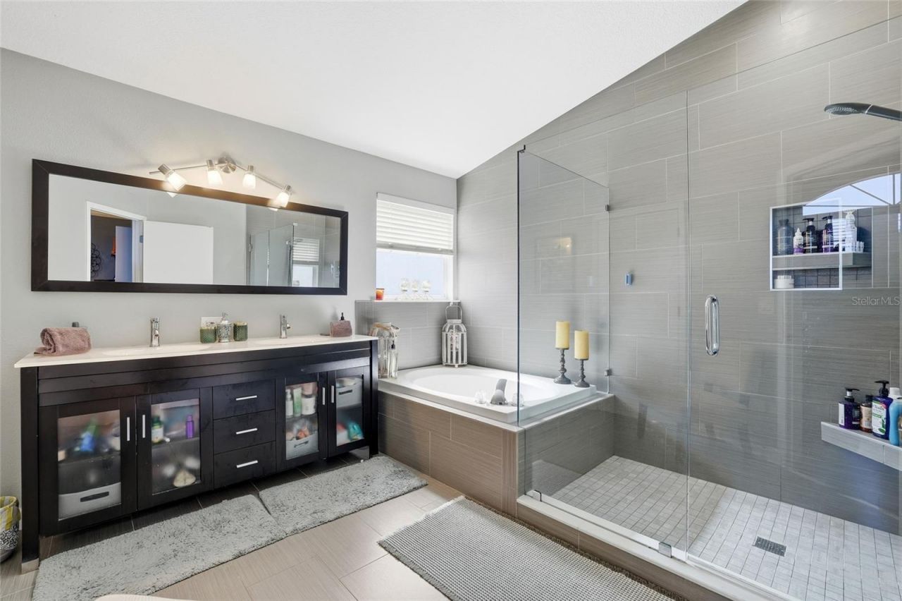 11235 Clayridge Drive, Tampa, FL 33635 Photo