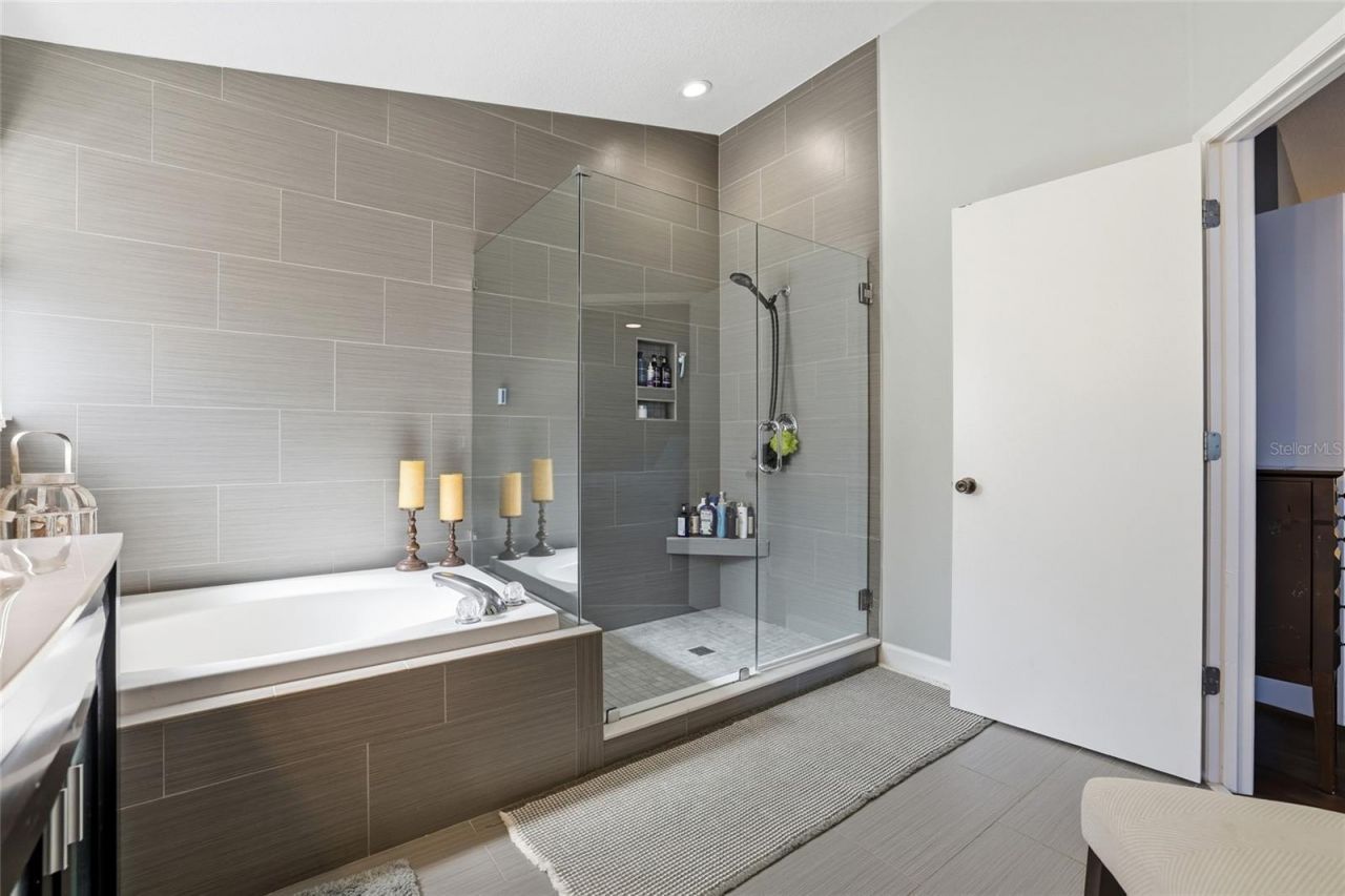 11235 Clayridge Drive, Tampa, FL 33635 Photo