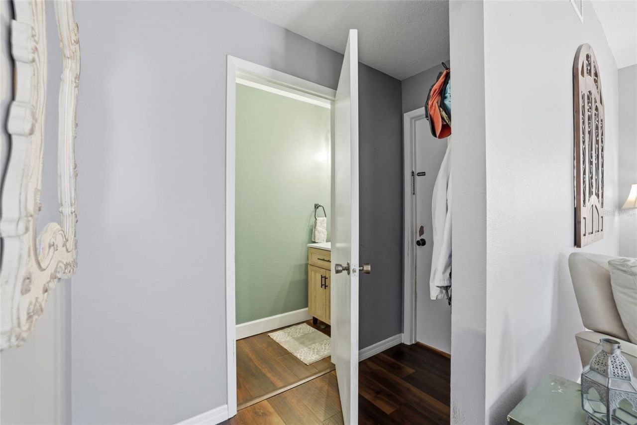 11235 Clayridge Drive, Tampa, FL 33635 Photo