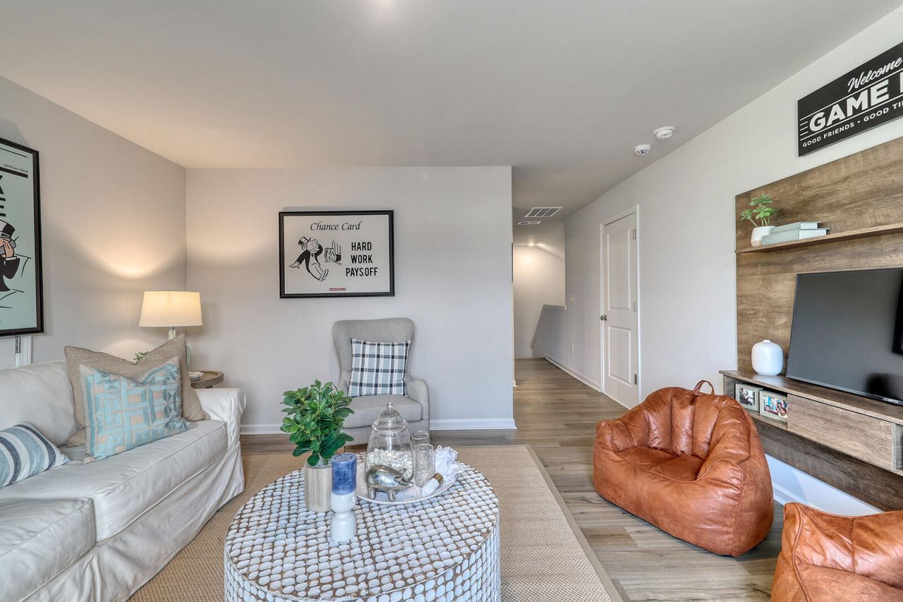 141 Casein Street Photo 17