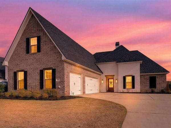 168 N Canal Drive, Bossier City, LA 71111