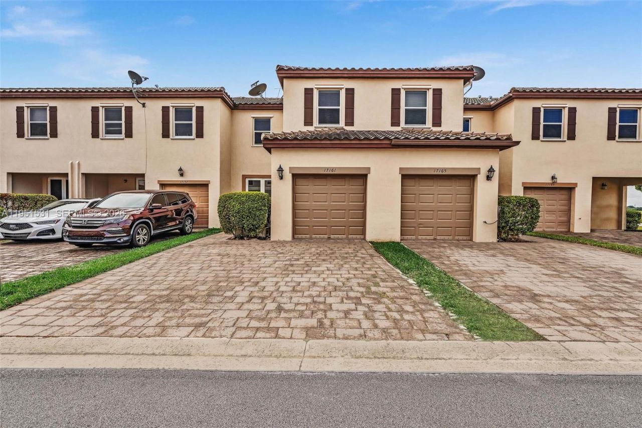 17161 SW 96th St , Miami, FL 33196 Photo