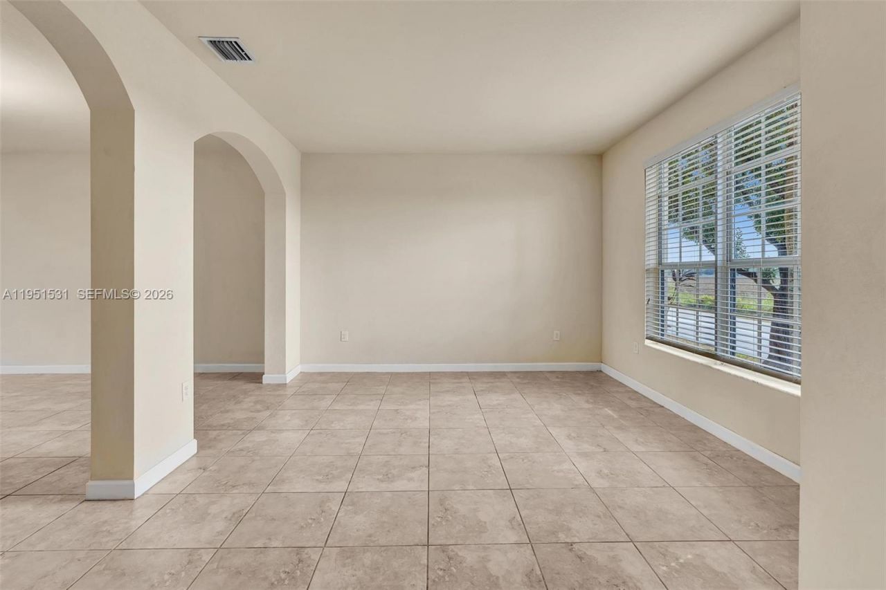 17161 SW 96th St , Miami, FL 33196 Photo