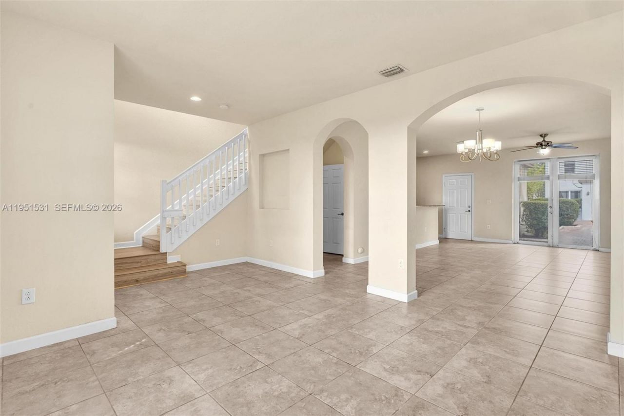 17161 SW 96th St , Miami, FL 33196 Photo