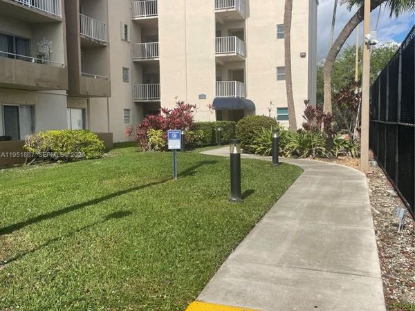 7785 SW 86th St, Unit E-123, Miami, FL 33143