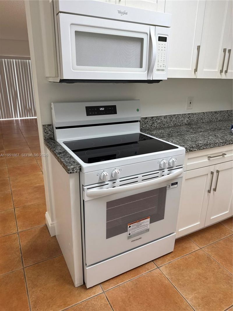 7785 SW 86th St, Unit E-123, Miami, FL 33143 Photo