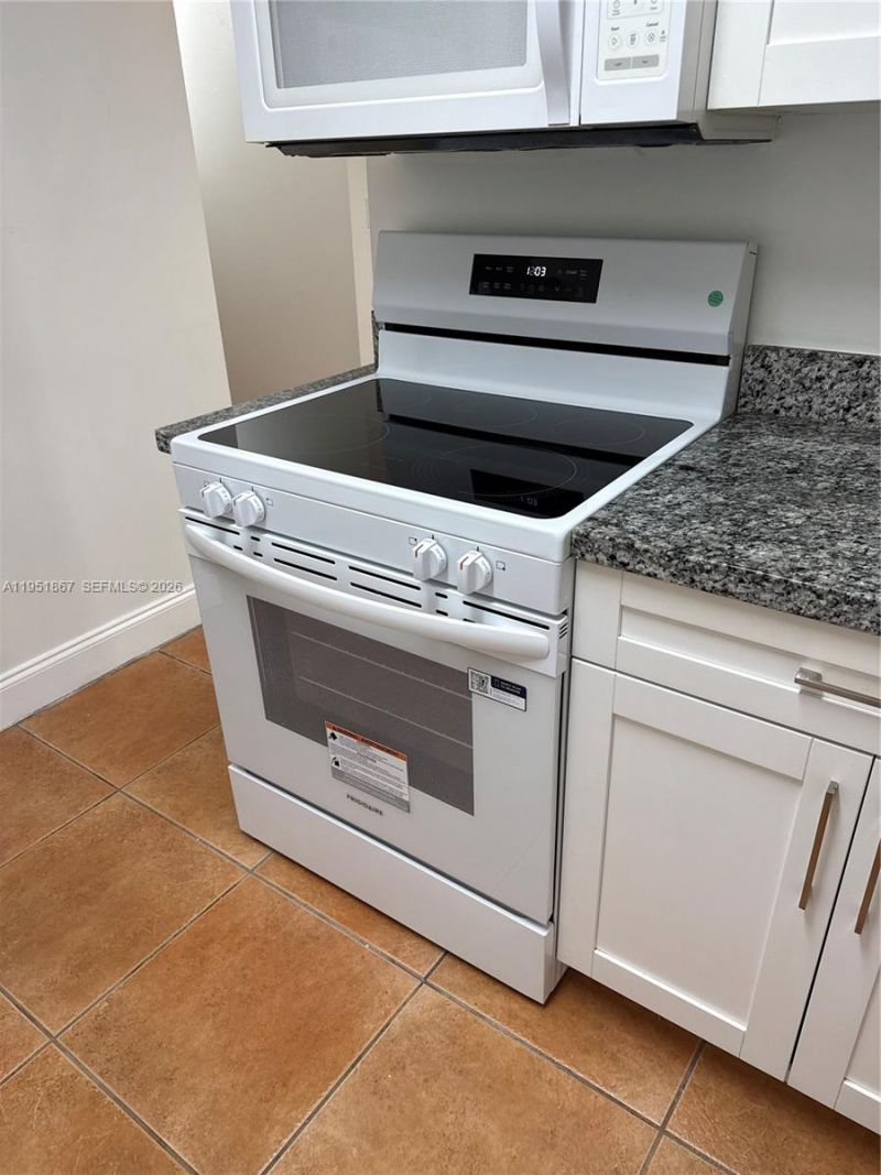 7785 SW 86th St, Unit E-123, Miami, FL 33143 Photo