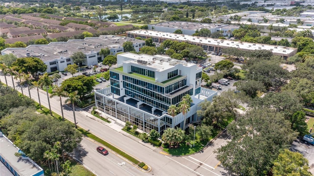 10450 NW 33rd St, Unit 501, Doral, FL 33172 Photo