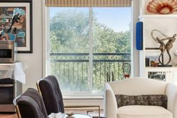 1 King Street photo 4