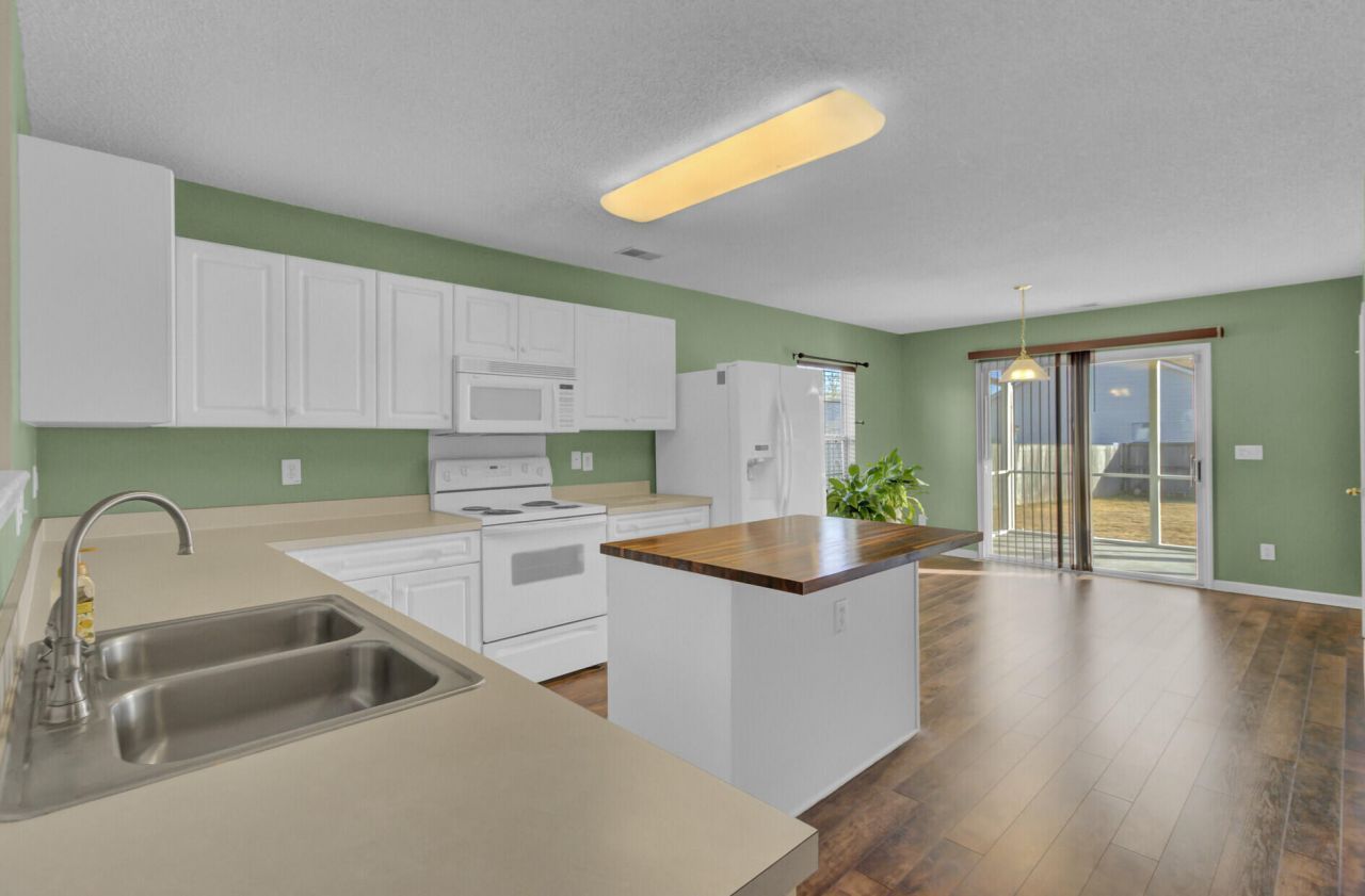 103 Dundalk Court Photo 11