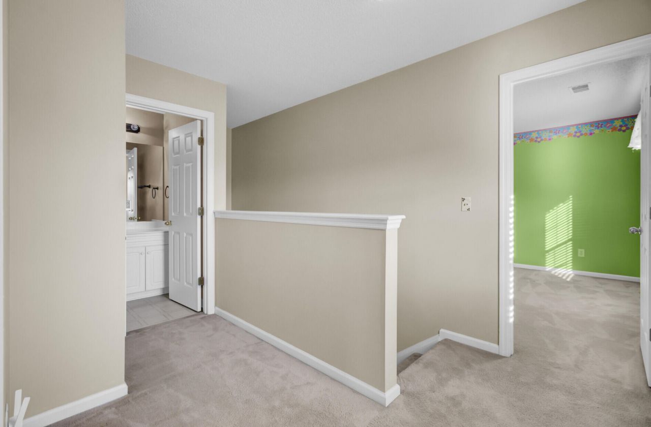 103 Dundalk Court Photo 27