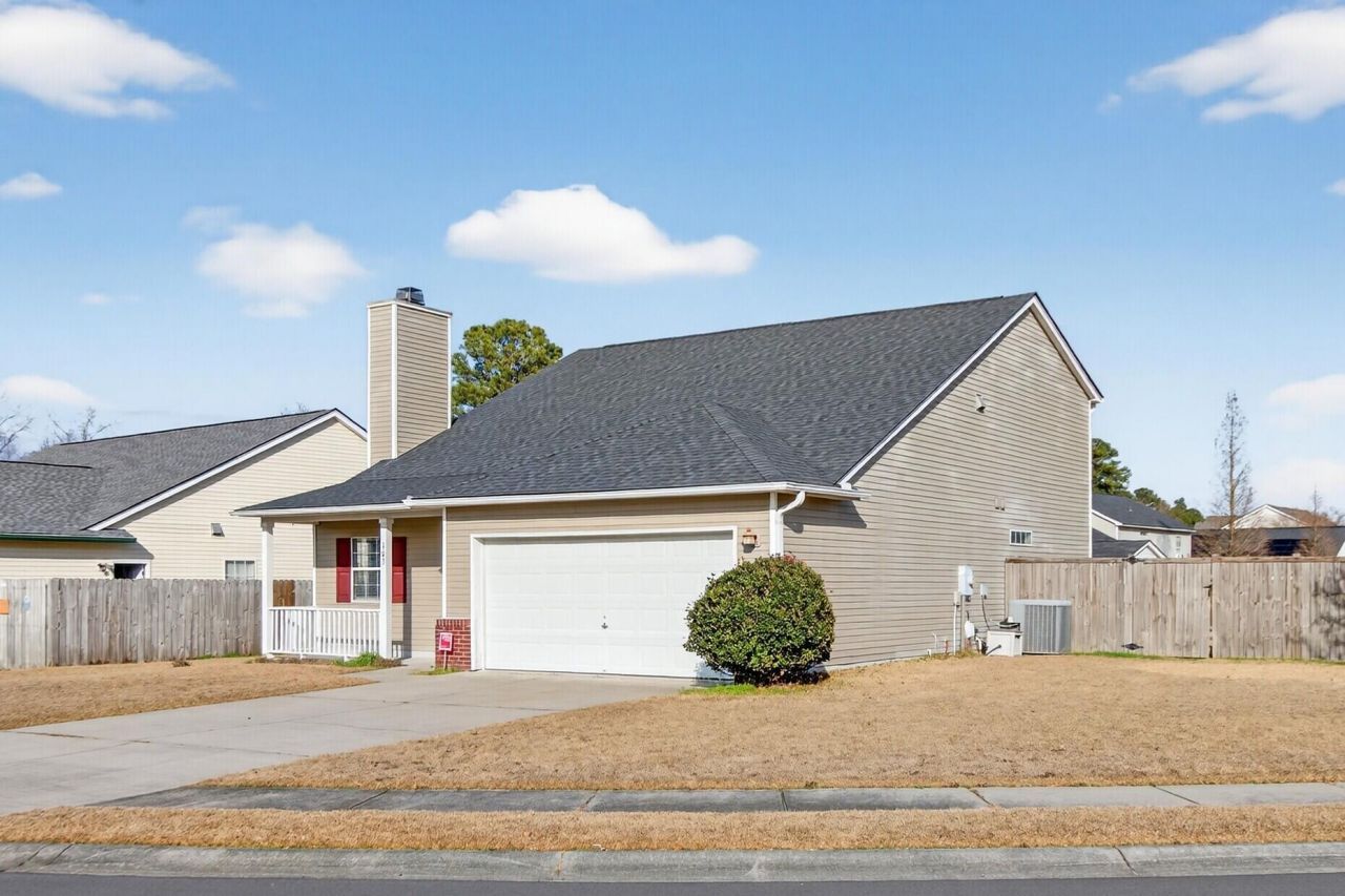 103 Dundalk Court Photo 3