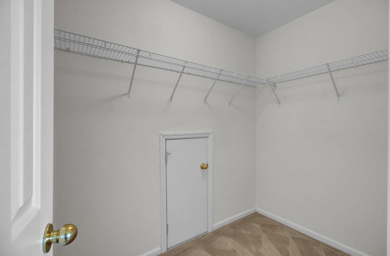 103 Dundalk Court Photo 30