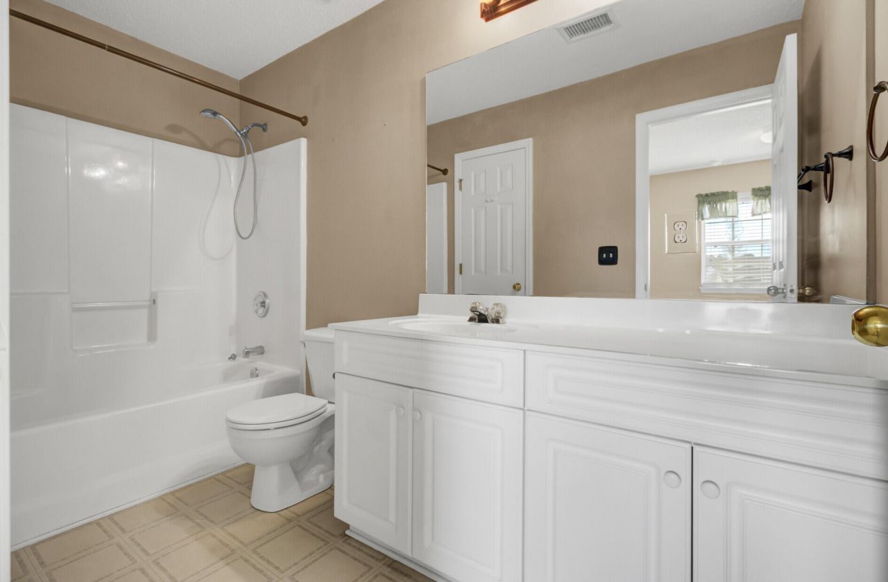 103 Dundalk Court Photo 31