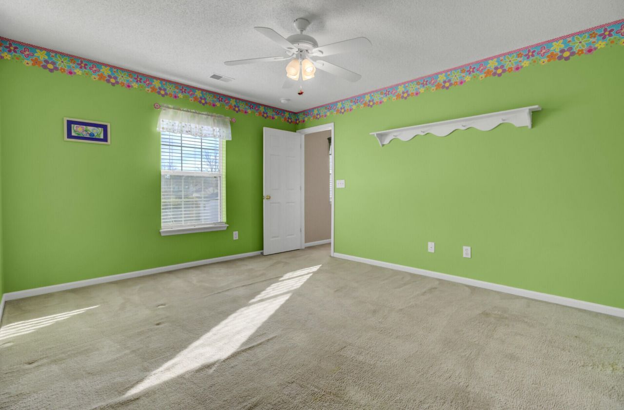 103 Dundalk Court Photo 34