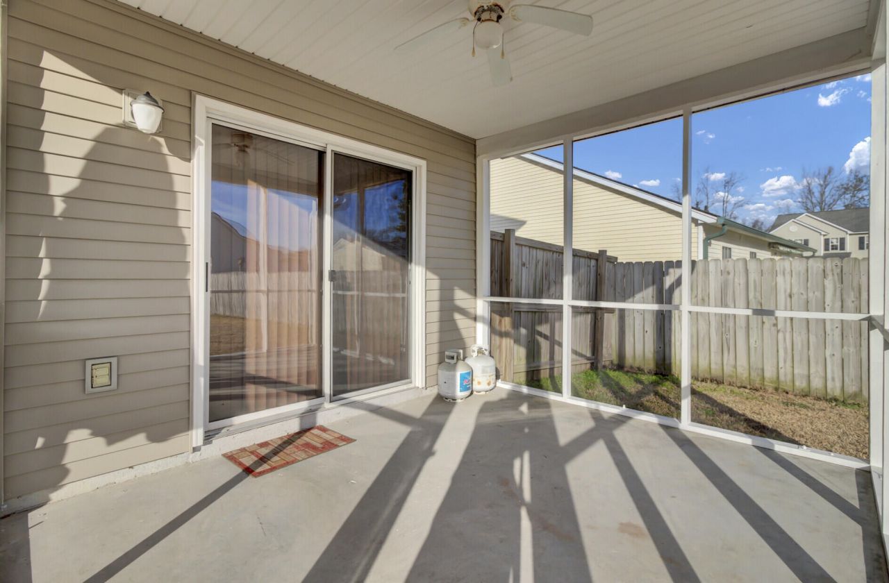 103 Dundalk Court Photo 35