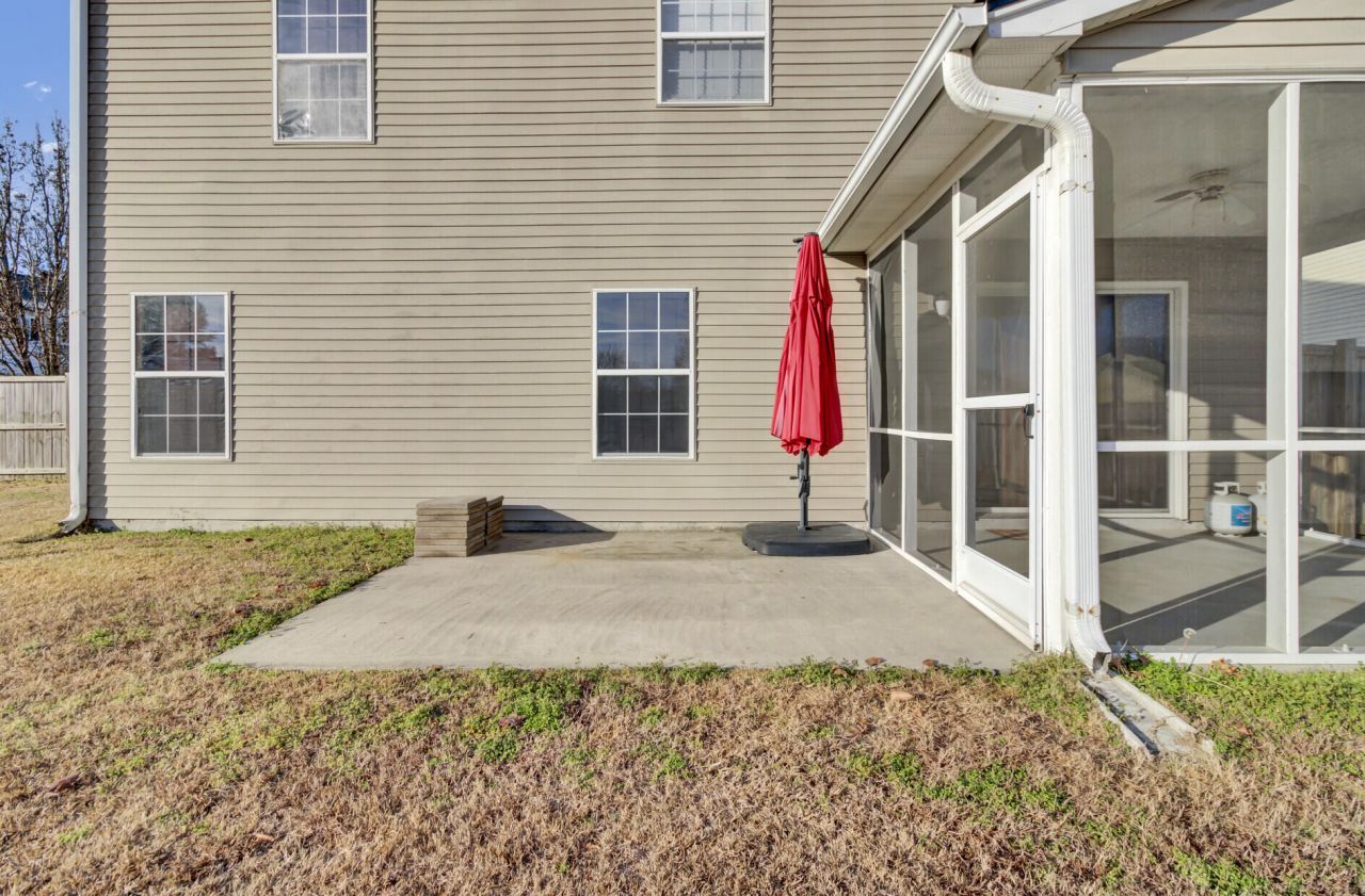 103 Dundalk Court Photo 37