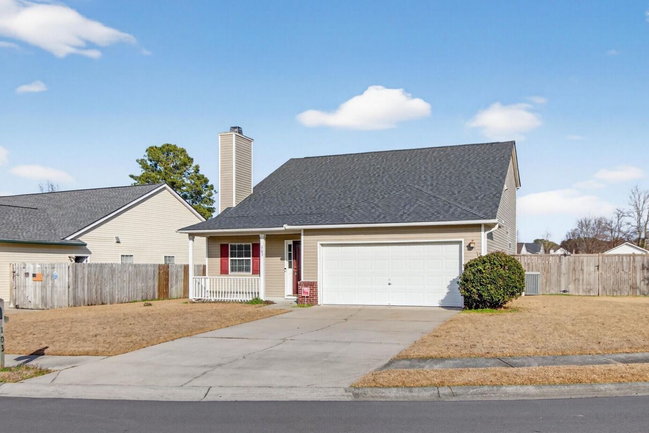 103 Dundalk Court Photo 4