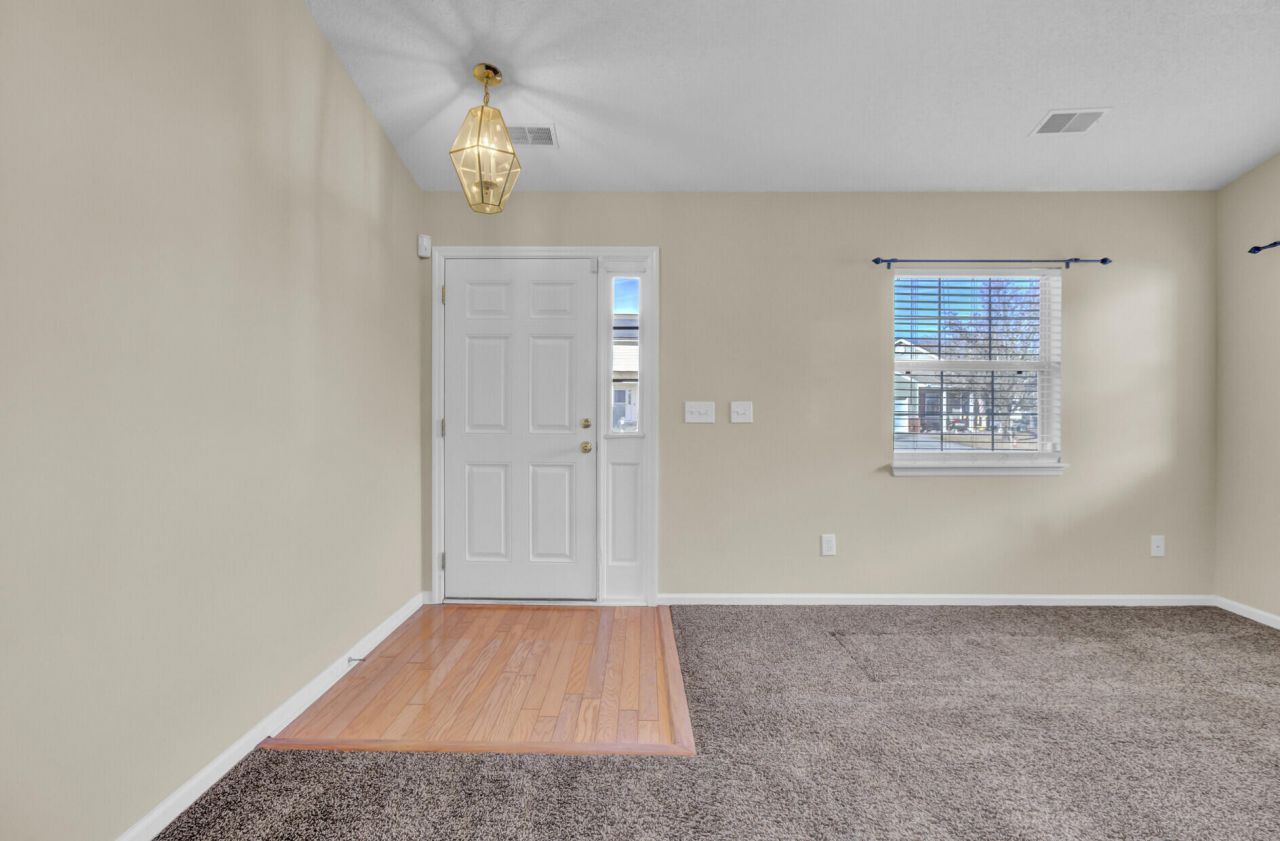 103 Dundalk Court Photo 7