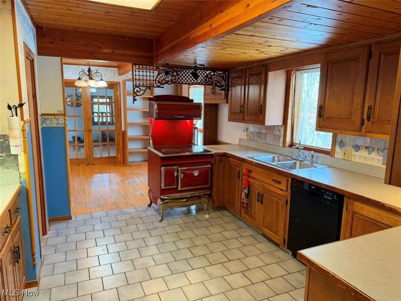 6810 S Elyria Road, Shreve, OH 44676 Photo 10