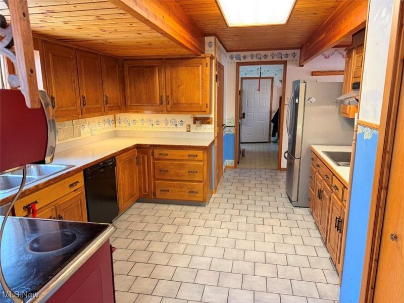 6810 S Elyria Road, Shreve, OH 44676 Photo 12