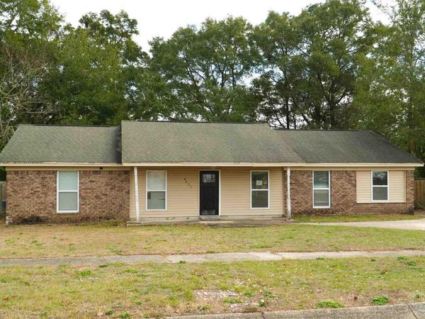 4621 Centerpointe Dr, Pensacola, FL 32514