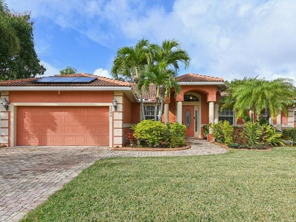 3044 SW Savona Boulevard, Port St. Lucie, FL 34953