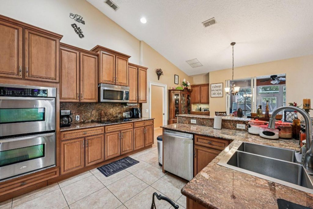 3044 SW Savona Boulevard, Port Saint Lucie, FL 34953 Photo