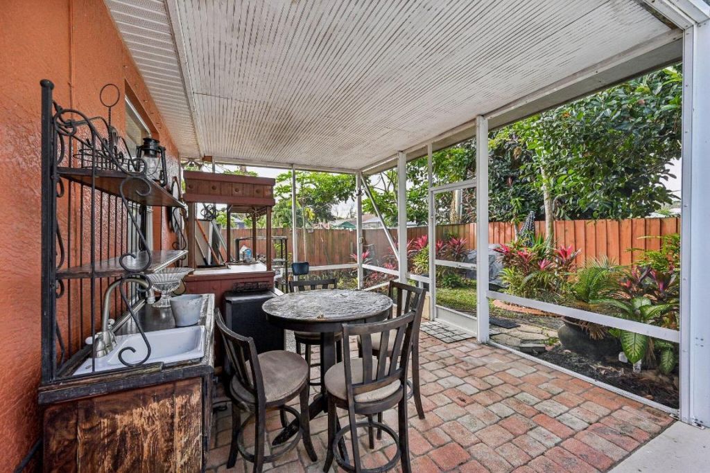 3044 SW Savona Boulevard, Port Saint Lucie, FL 34953 Photo