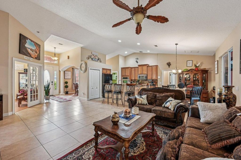 3044 SW Savona Boulevard, Port Saint Lucie, FL 34953 Photo