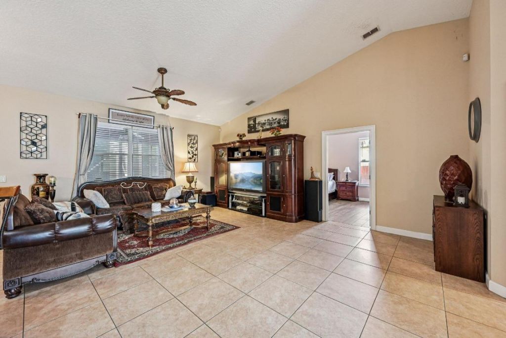 3044 SW Savona Boulevard, Port Saint Lucie, FL 34953 Photo