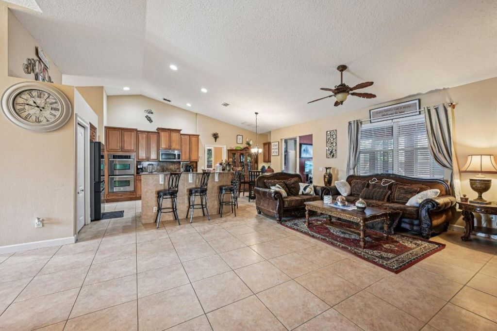 3044 SW Savona Boulevard, Port Saint Lucie, FL 34953 Photo