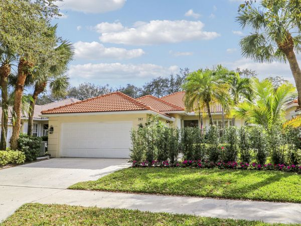 387 Kelsey Park Drive, Palm Beach Gardens, FL 33410