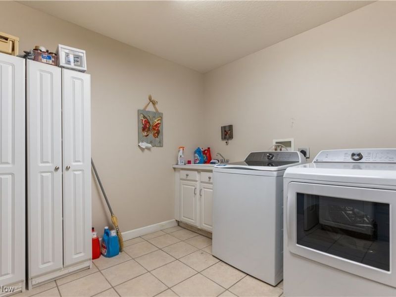 5325 S Island Drive NW, Canton, OH 44718 Photo 45