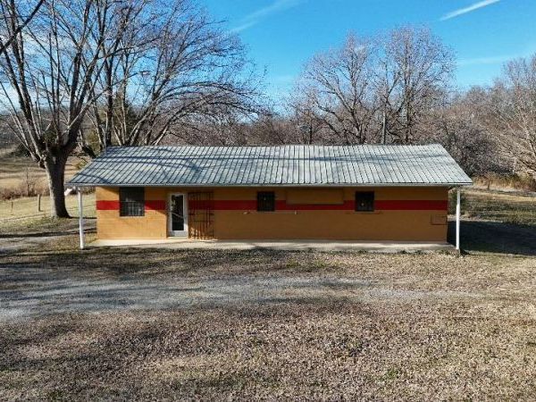 4075 York Hwy., Gainesboro, TN 38562